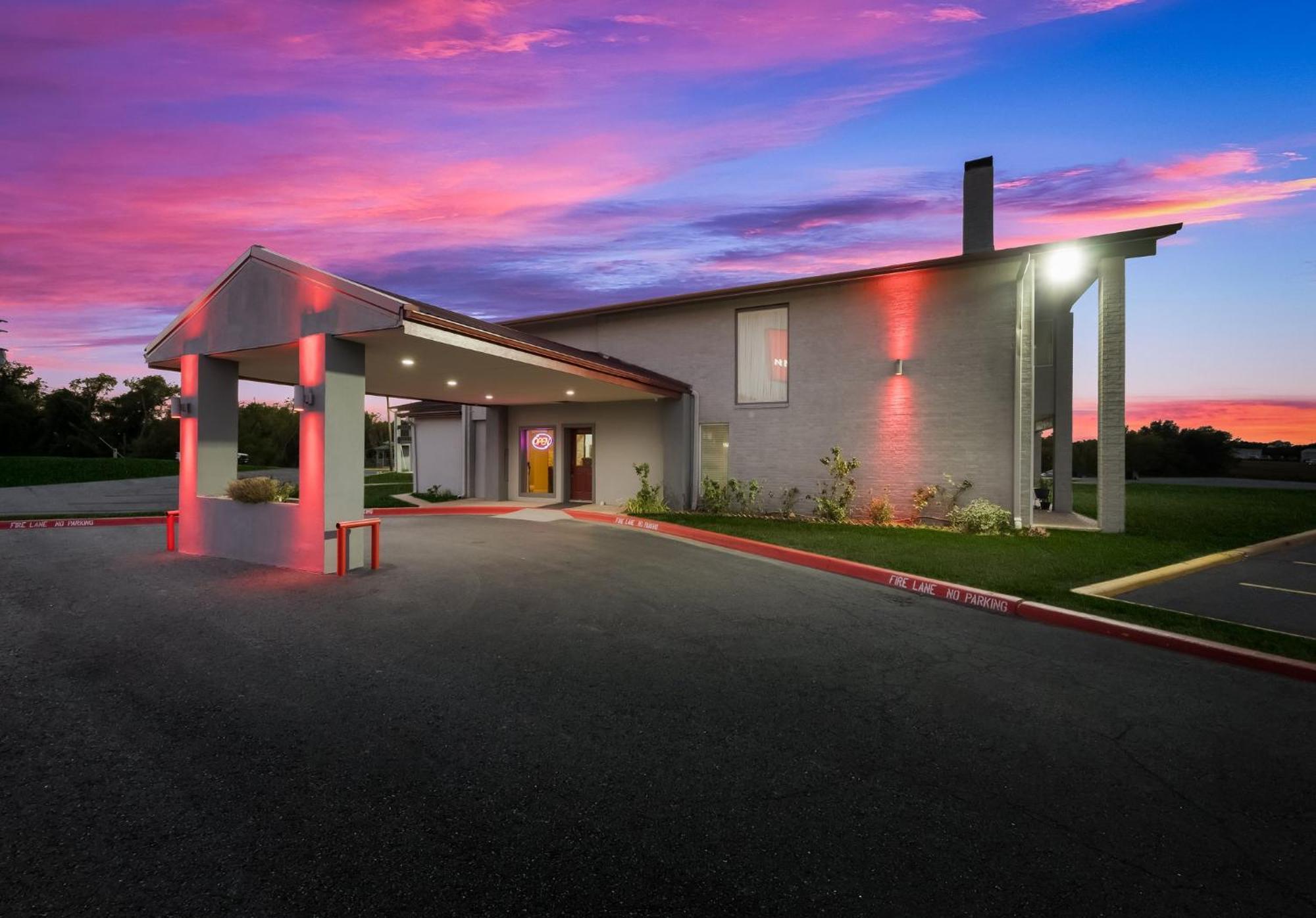 Red Roof Inn Madisonville Eksteriør billede