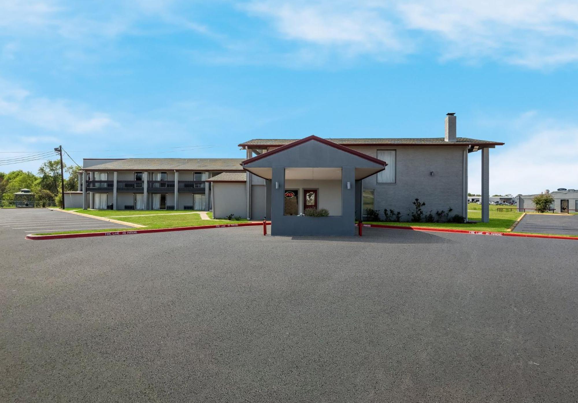 Red Roof Inn Madisonville Eksteriør billede